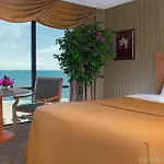 Trump Plaza Hotel & Casino