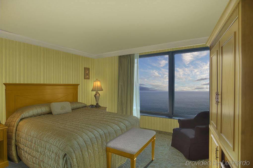 Trump Plaza & Casino Hotel