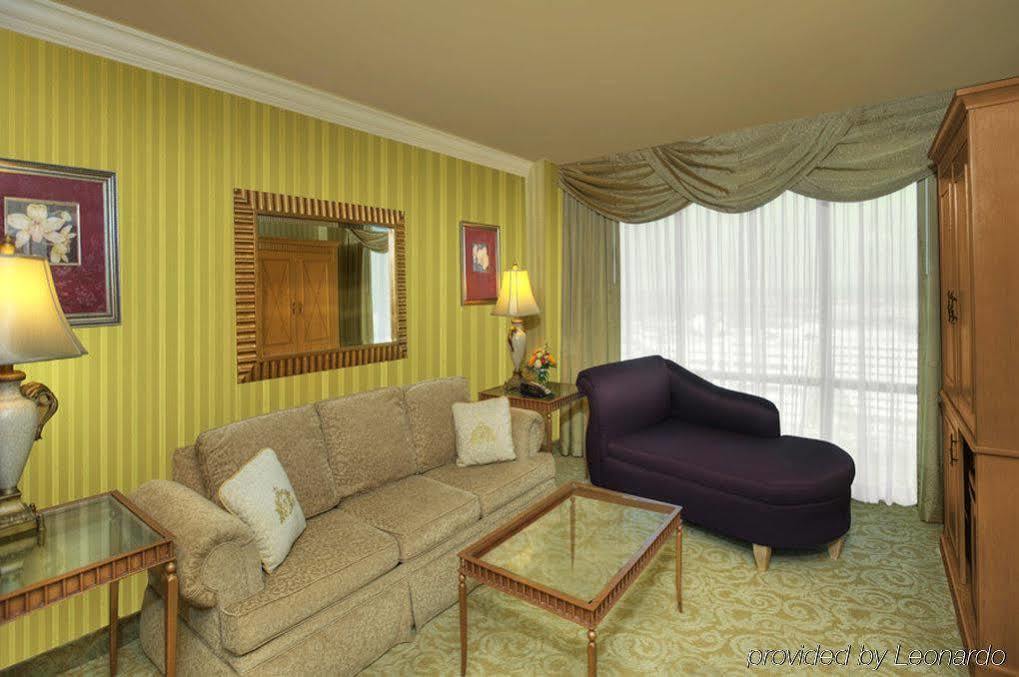 Trump Plaza & Casino Hotel 3*