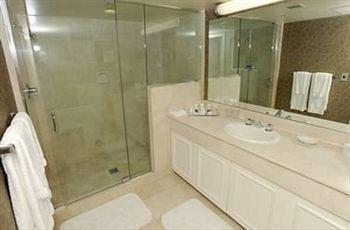 Trump Plaza & Casino 3*