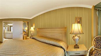 Trump Plaza & Casino 3*